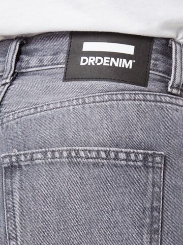 Dr. Denim Regular Shorts in Grau