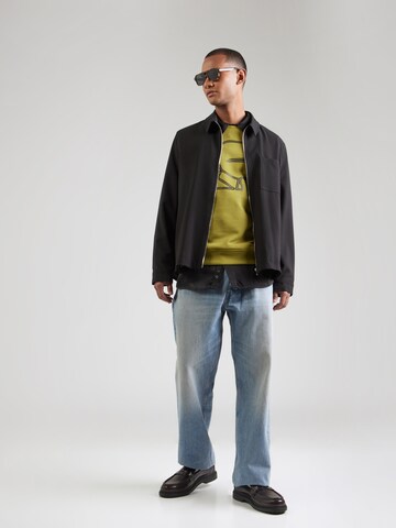 Karl Lagerfeld Свитшот в Зеленый