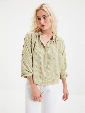Trendyol - Blusa en verde