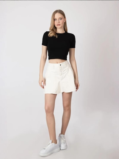 Hiccup T-shirt en noir, Vue avec produit