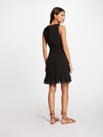 Rochie de cocktail de la Morgan pe negru