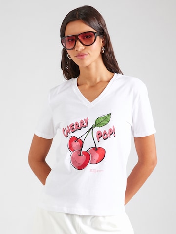 T-shirt 'ONLHENNY' ONLY en blanc : devant