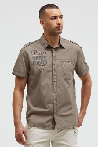 CAMP DAVID Slim fit Button Up Shirt in Brown: front