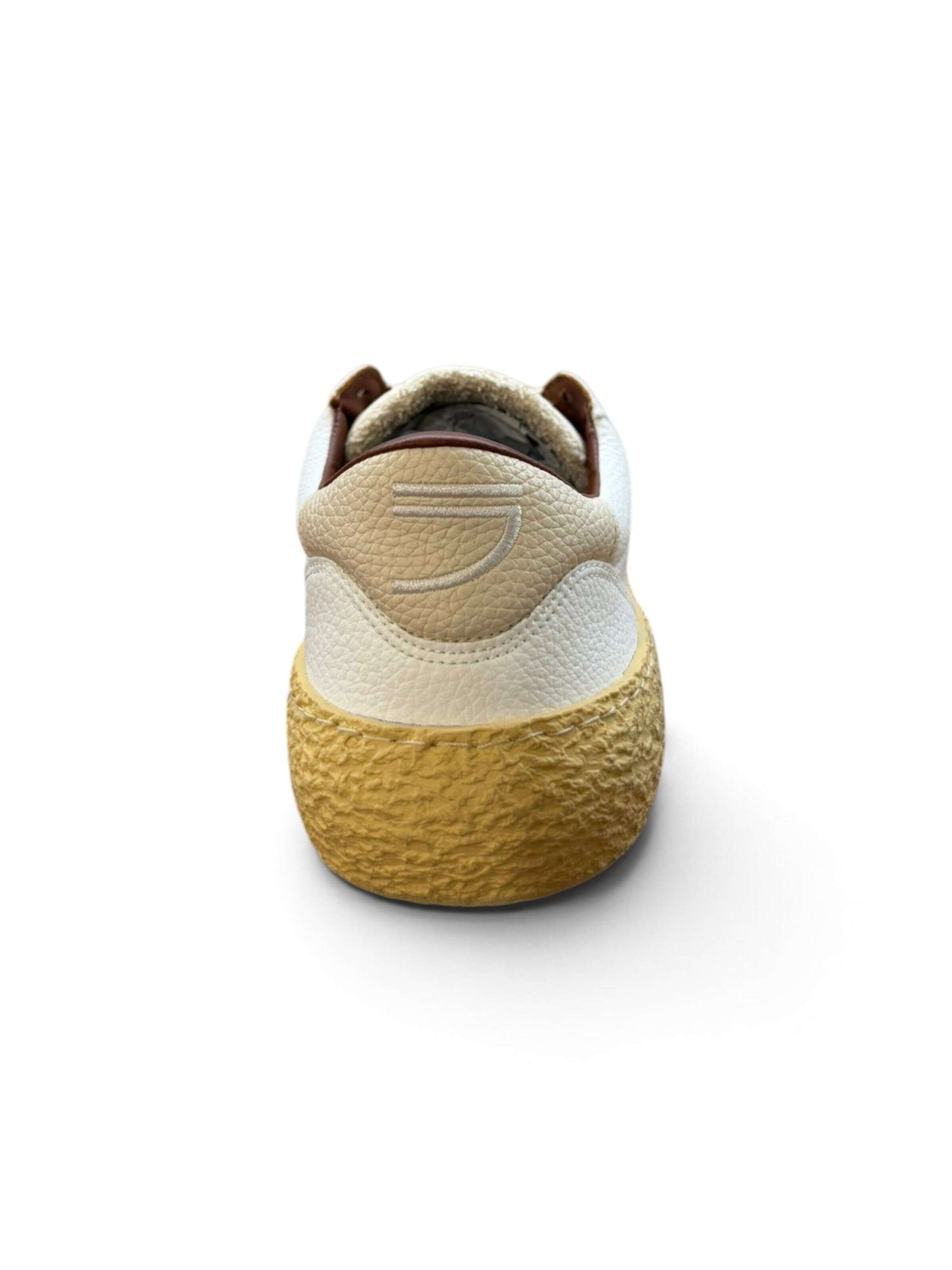 Baskets basses Puraai en beige
