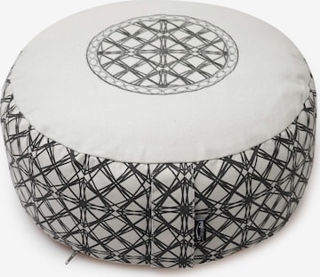 Yogishop Pillow in White: front