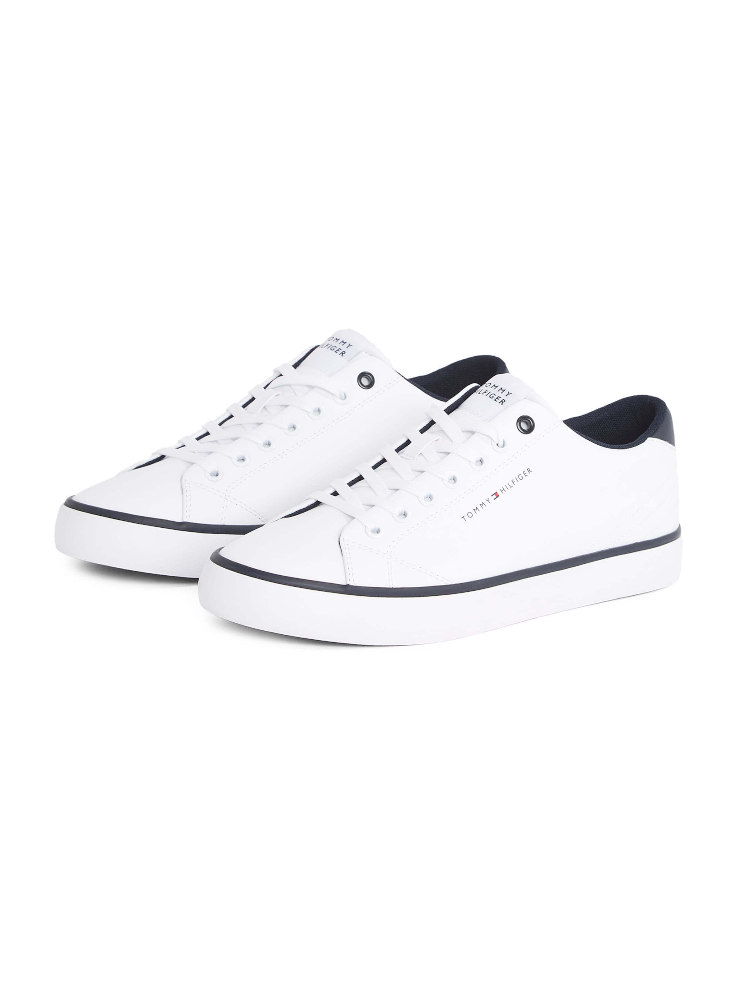 Baskets basses 'Essential' TOMMY HILFIGER en blanc