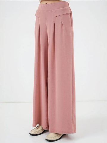 Wide leg Pantaloni con pieghe di Bigdart in rosa