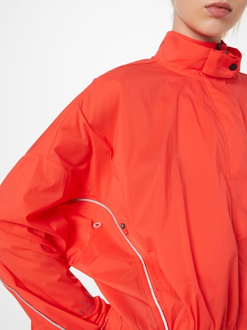 NIKE Sportjacke in Rot