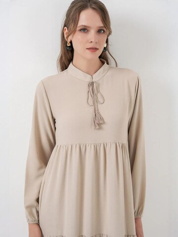 Robe Bigdart en gris