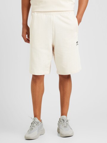 Regular Pantalon 'Essentials' ADIDAS ORIGINALS en blanc : devant