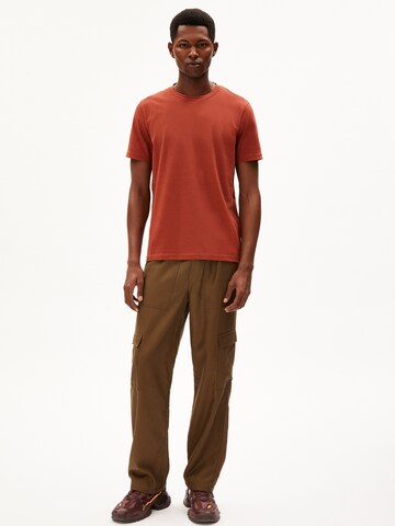 T-Shirt ' JAAMEL STRUCTURE ' ARMEDANGELS en rouge