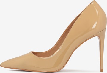 Kazar Pumps in Brown: front