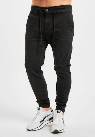 2Y Premium Tapered Jeans in Zwart: voorkant