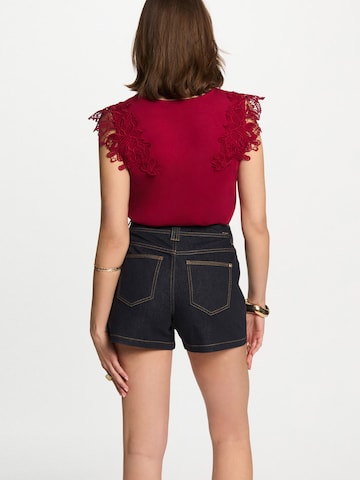 Morgan Shirt in Red