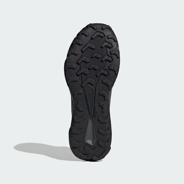 Chaussure basse 'Tracefinder 2' ADIDAS TERREX en vert