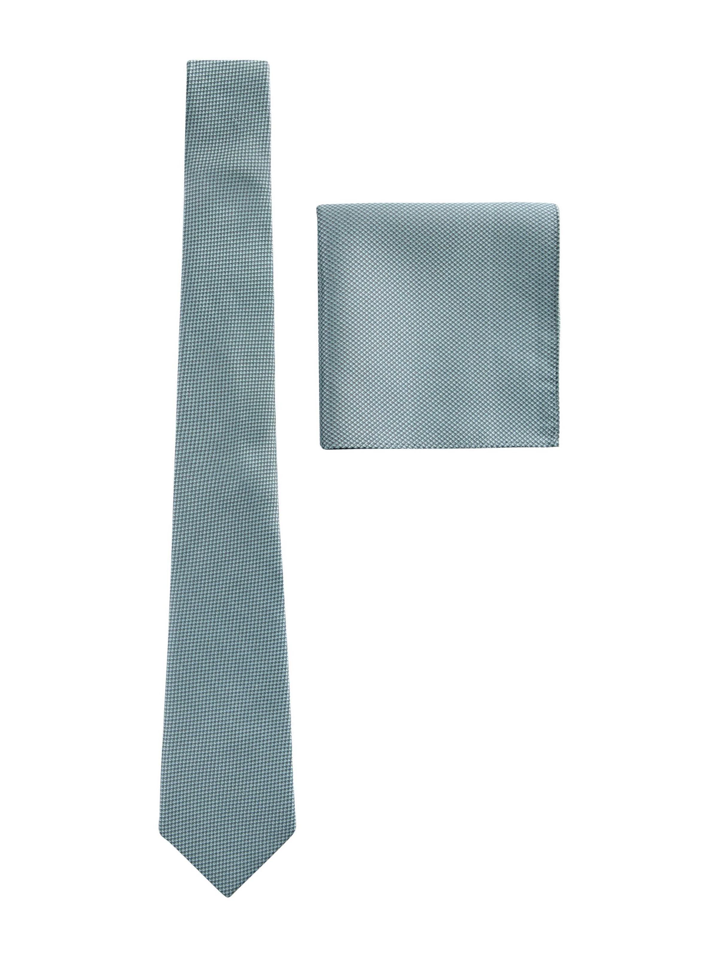 Next - Corbata en verde: frente