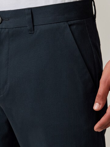 Next Slimfit Hose in Blau