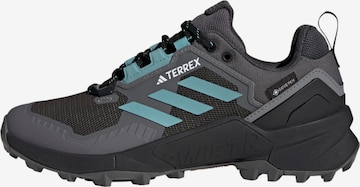 ADIDAS TERREX - Zapatos bajos 'Swift R3 Gore-Tex' en gris: frente