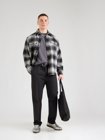 s.Oliver Svetr – šedá