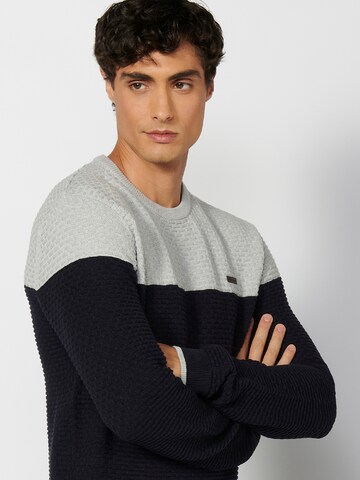 Pull-over KOROSHI en bleu