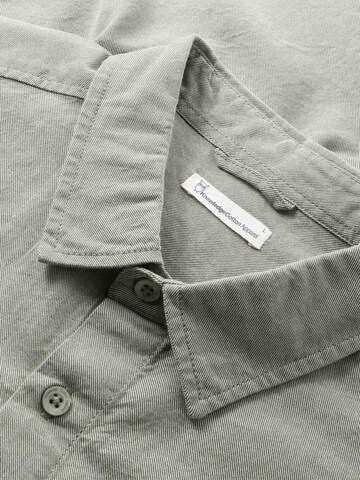KnowledgeCotton Apparel Regular fit Риза в зелено