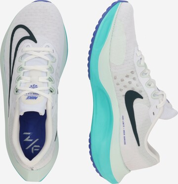 Chaussure de course 'Zoom Fly 5' NIKE en blanc