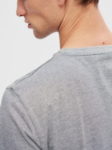 SELECTED HOMME T-Shirt 'Aspen' in Grau