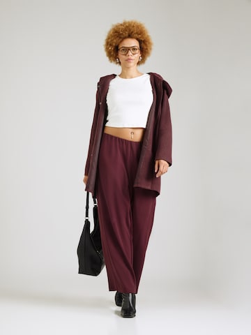 Vero Moda Curve Wide Leg Housut värissä punainen