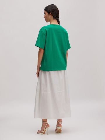 Tricou 'Milly' de la EDITED pe verde