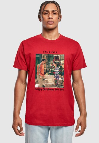 ABSOLUTE CULT Shirt 'Friends - Happy Christmas Eve' in Rood: voorkant