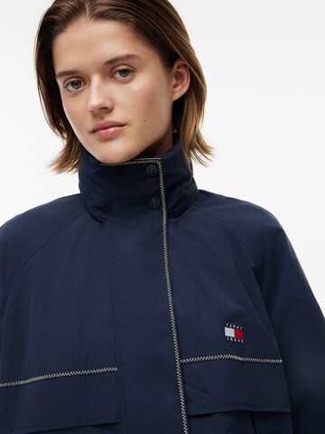 Tommy Jeans Jacke in Blau