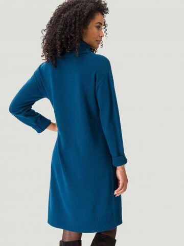 zero Strickkleid mit Rollkragen in Blau