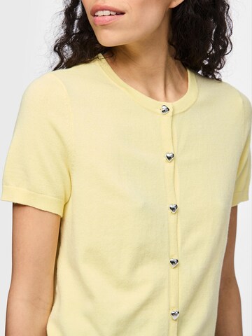 Cardigan 'PCOrina' PIECES en jaune