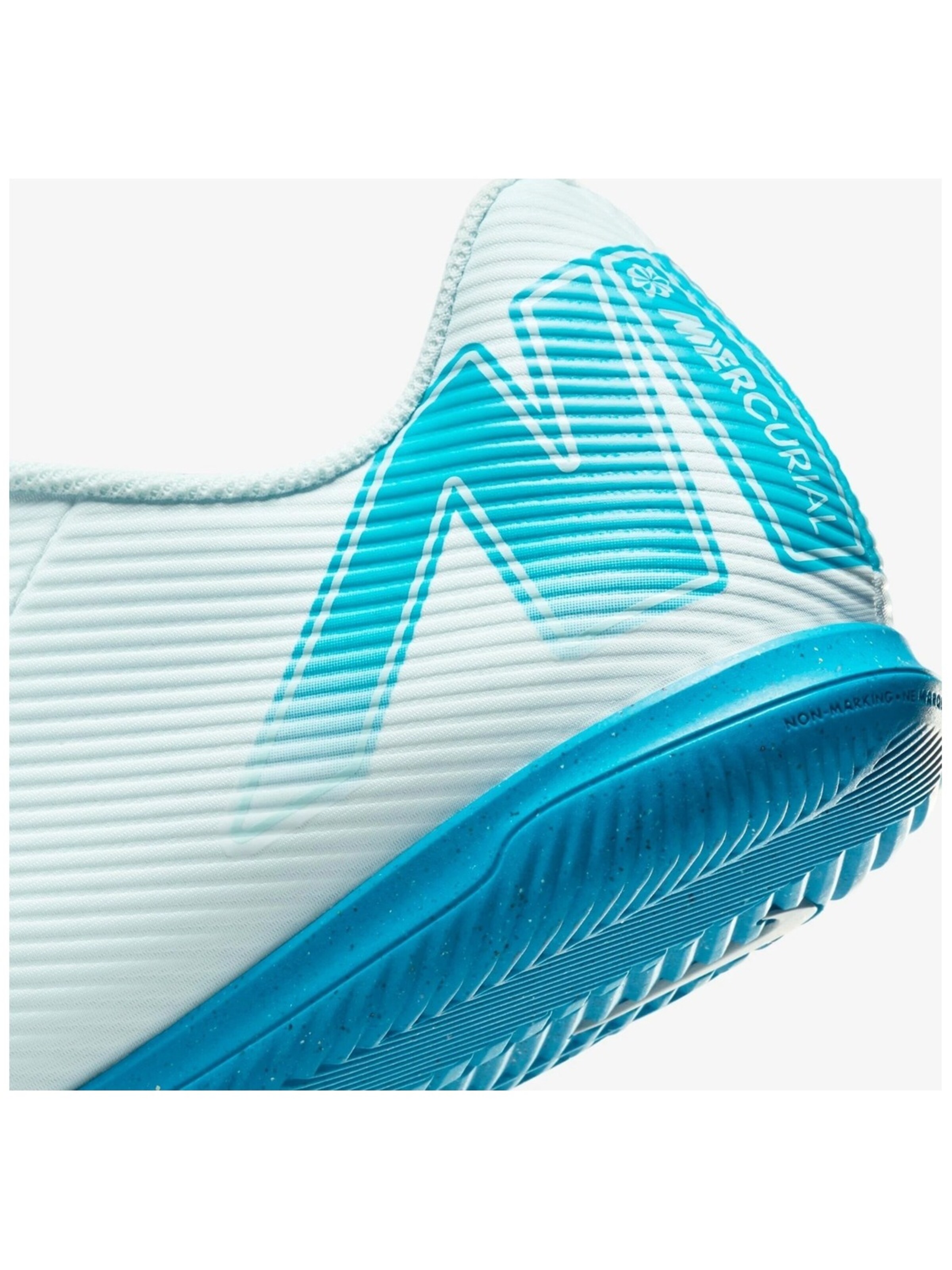 NIKE Soccer shoe 'Mercurial Vapor 16 Club' in White
