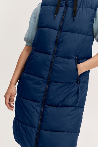 b.young Vest in Blue