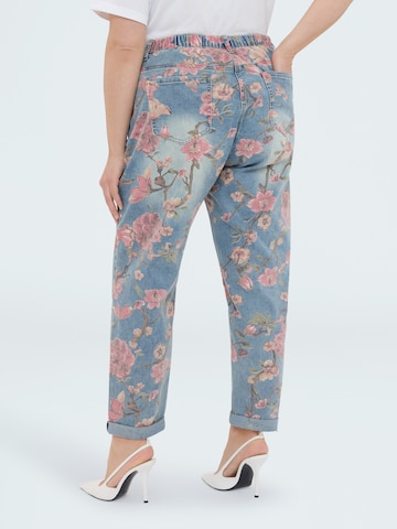 Fiorella Rubino Regular Jeans in Blue