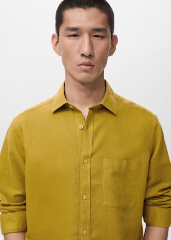 MANGO MAN Regular fit Button Up Shirt 'Avispa-H' in Yellow