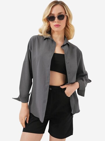 Bigdart Blouse in Grey