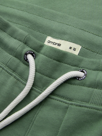 Ombre Slimfit Sporthose‌‌‌ in Grün