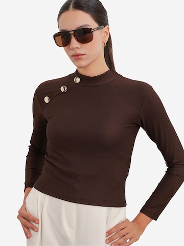 Bigdart Blouse 'Blusen' in Brown: front