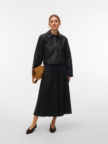 VERO MODA Tussenjas 'VM Luana' in Zwart