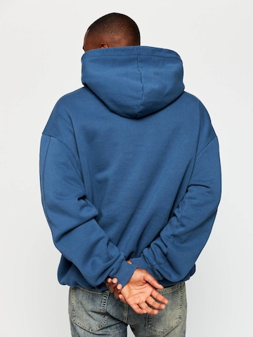 Sweat-shirt Multiply Apparel en bleu