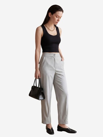 Effilé Pantalon à plis My fashion en gris