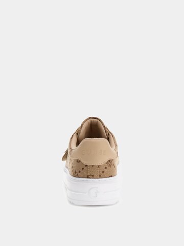 GUESS Sneaker 'Drift 4G' in Braun