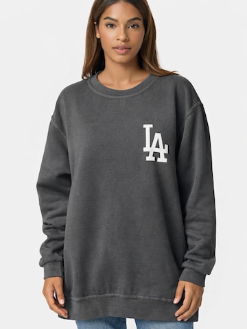 Worldclassca Oversized Sweater in Grey: front