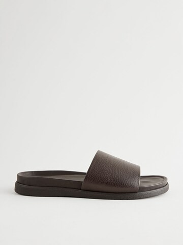 Zoccoletto di Next in marrone
