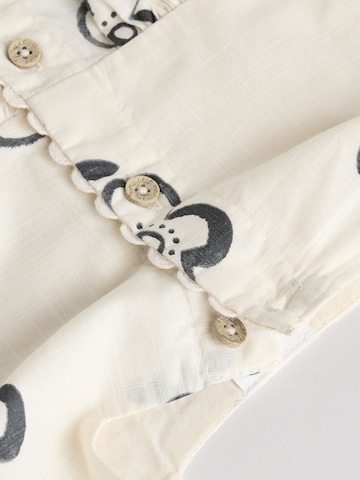 Next Setti värissä beige