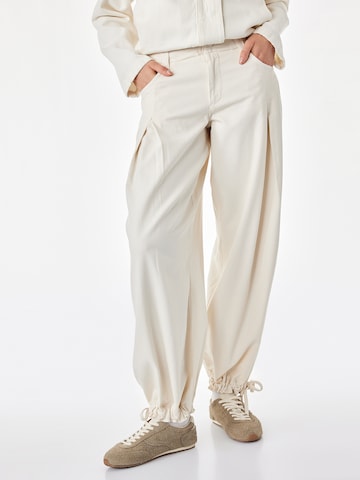 Koton Regular Trousers in Beige: front