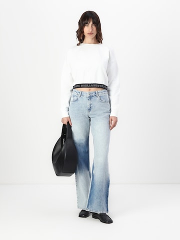KARL LAGERFELD JEANS Dressipluus, värv valge