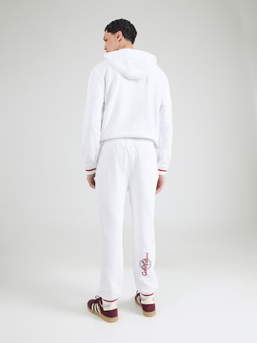 Regular Pantaloni de la Carlo Colucci pe alb: spate